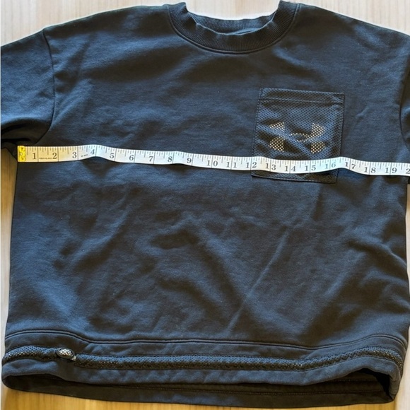 Under Armour UA Sweater Womens Black Crewneck Sweatshirt Pullover Gym SM EUC - Picture 12 of 15